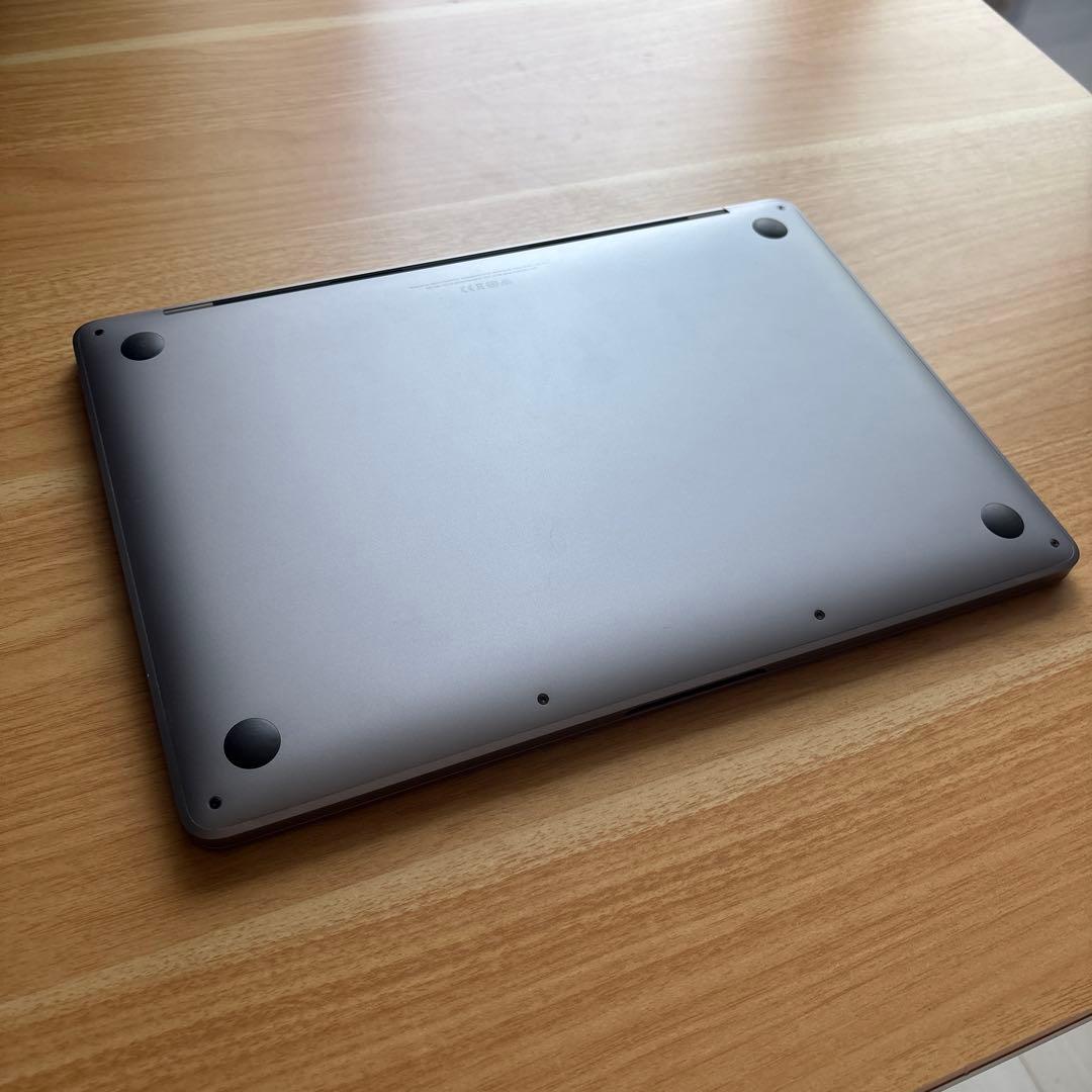 【美品】Macbook Pro 13インチ 2019 i7 16 256 UK