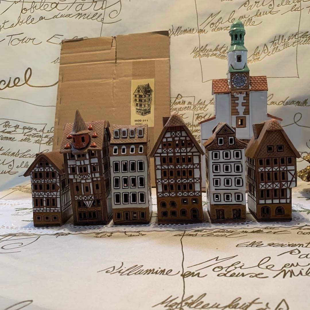 ドイツ製　置物　未使用品有名な街並みを再現した陶器のキャンドルハウス6個セット！
