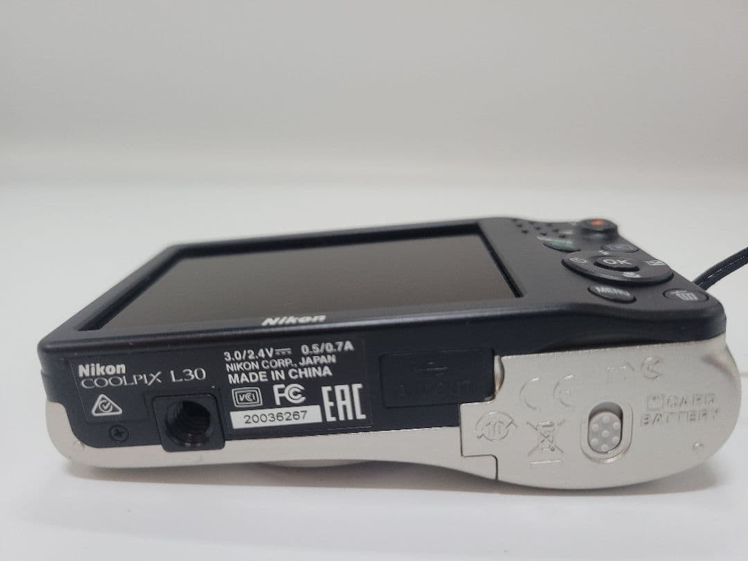 [美品] Nikon COOLPIX L30 動作確認済み 単三電池式