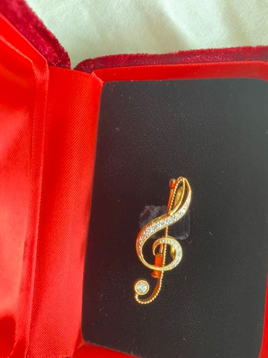 エ*ル様 Aoi Jewellers Inc 葵宝石 ブローチ 18k ダイヤモ