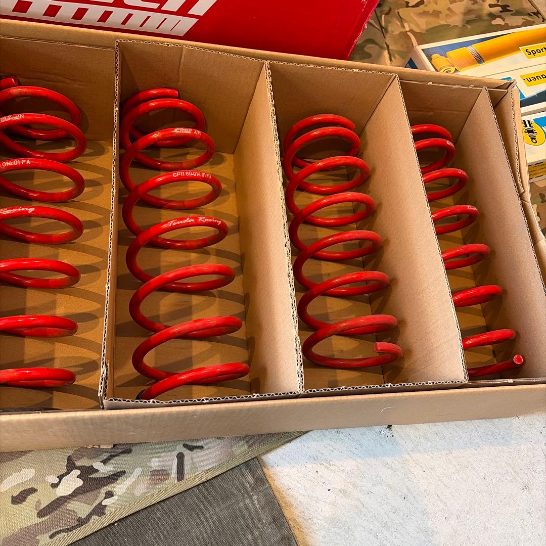 津田レーシングDAMSELユーロサスペンションキットジムニーシエラJB64