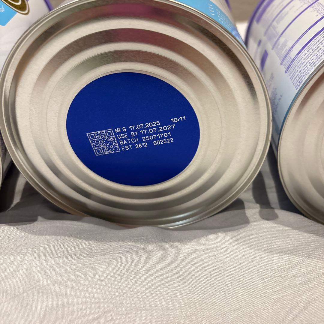 bubs Easy-digest Goat Milk　バブズ　ミルク