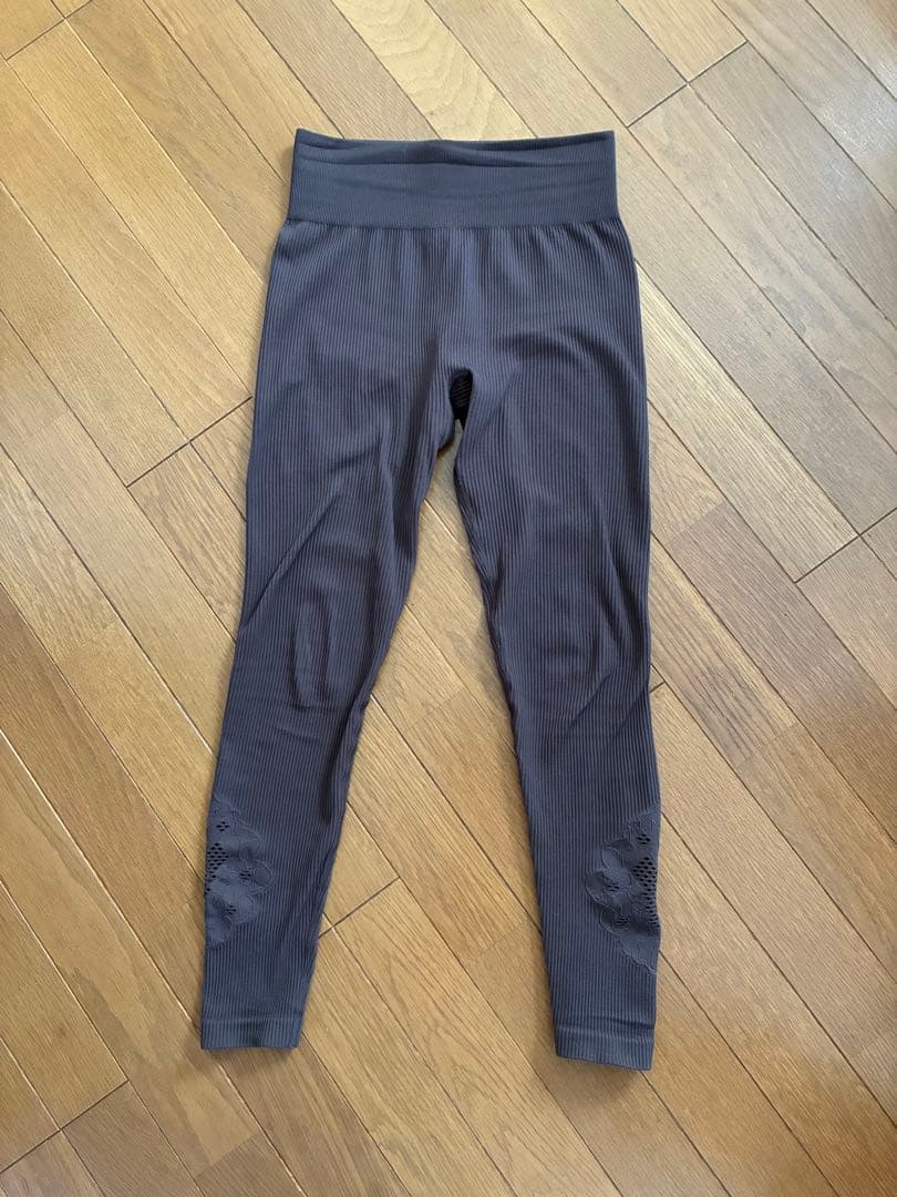 SUKALA アクティブデイジーレギンス