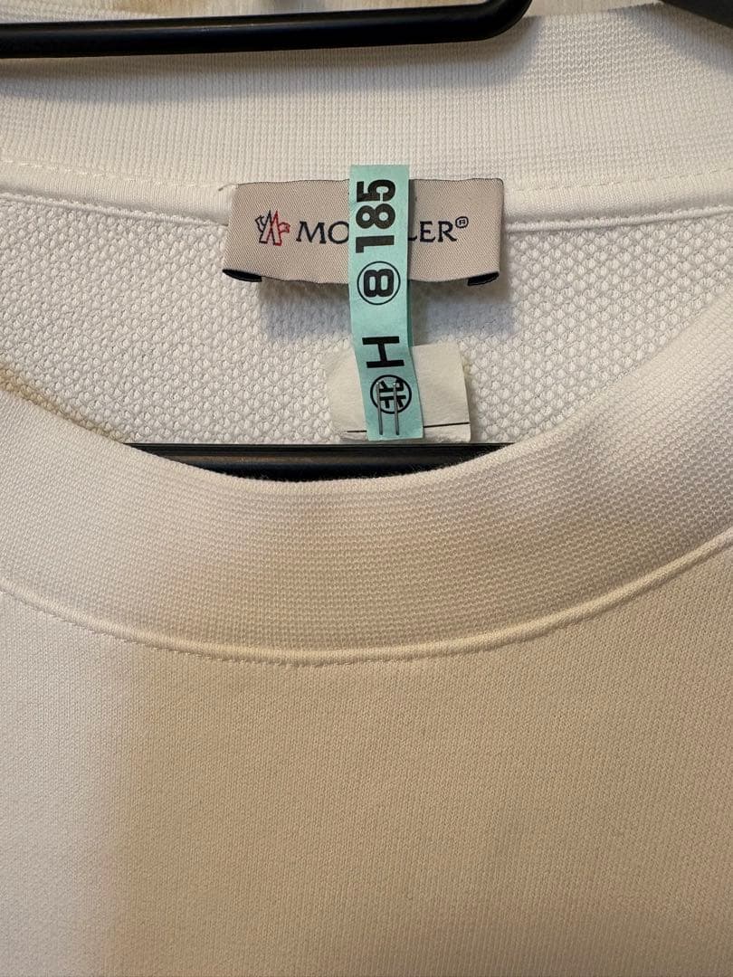 23AW美品❣️正规品❣️男女兼用モンクレールロゴエンブロイダリートレーナーホワイト