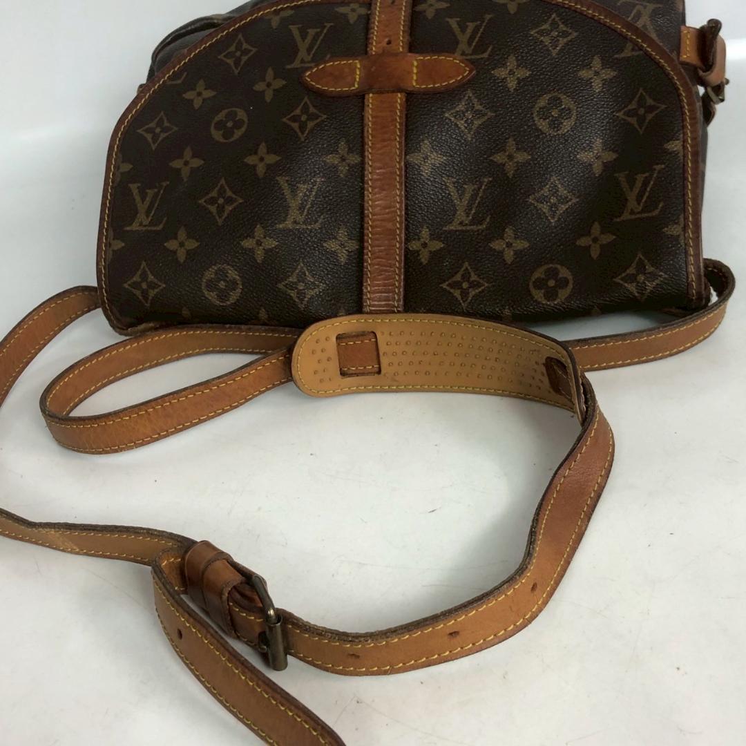LOUIS VUITTON ルイヴィトン ソミュール ショルダーバッグ