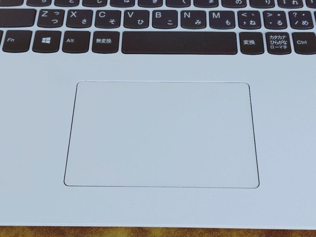 【美品】Lenovo IdeaPad 330 Core i5、メモリ20GB！