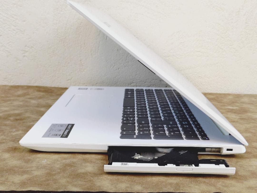 【美品】Lenovo IdeaPad 330 Core i5、メモリ20GB！