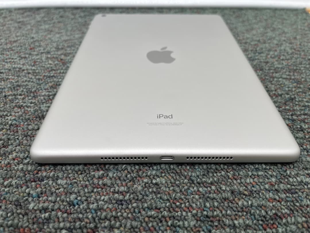 iPad9　第9世代　Wi-Fiモデル　タブレット　A2602　アップル　881