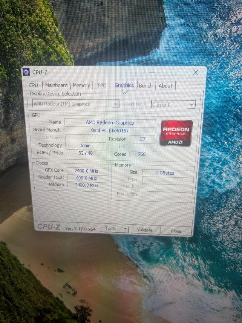 MINISFORUM UM690L Slim ミニpc