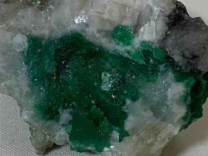 エメラルド　24g