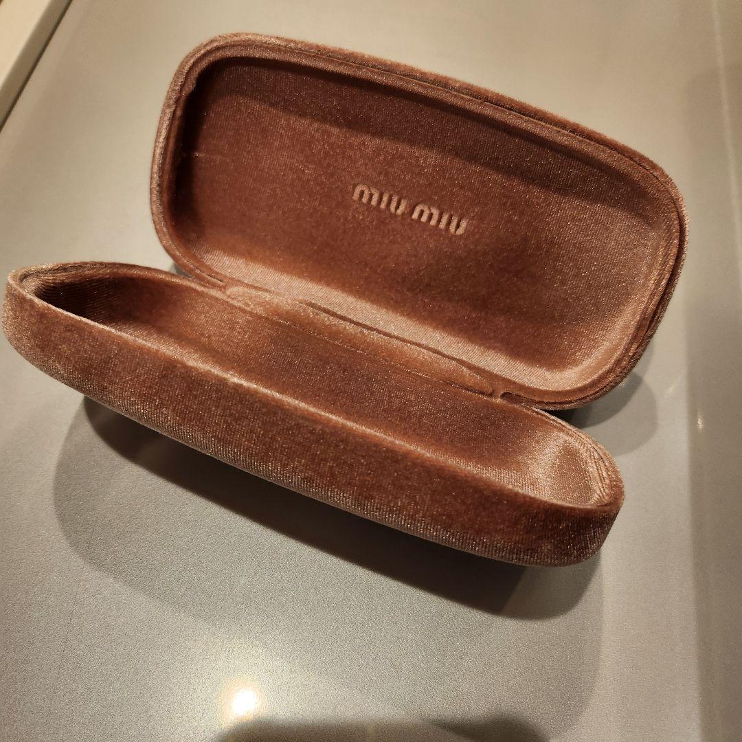 miumiu サングラス　マニエール　SMU52T