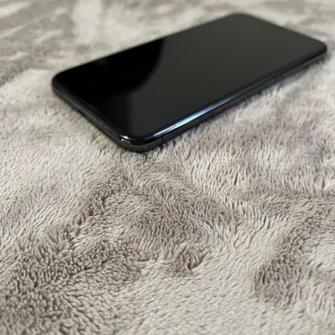 Apple iPhone X SIMロックあり