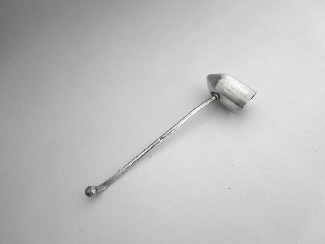 フランス　シルバーキャンドルスナッファー　純銀