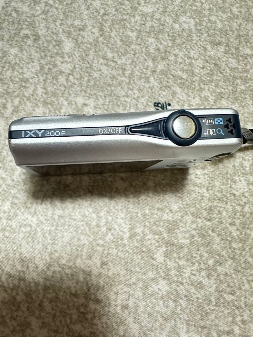 Canon IXY 200F コンパクトデジタルカメラ