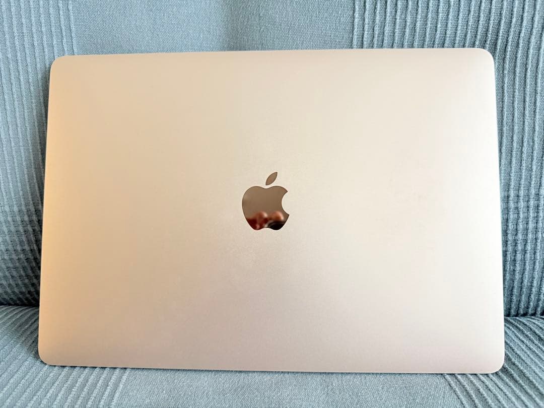 【美品】MacBook Air 13inch (2020年) ローズゴールド
