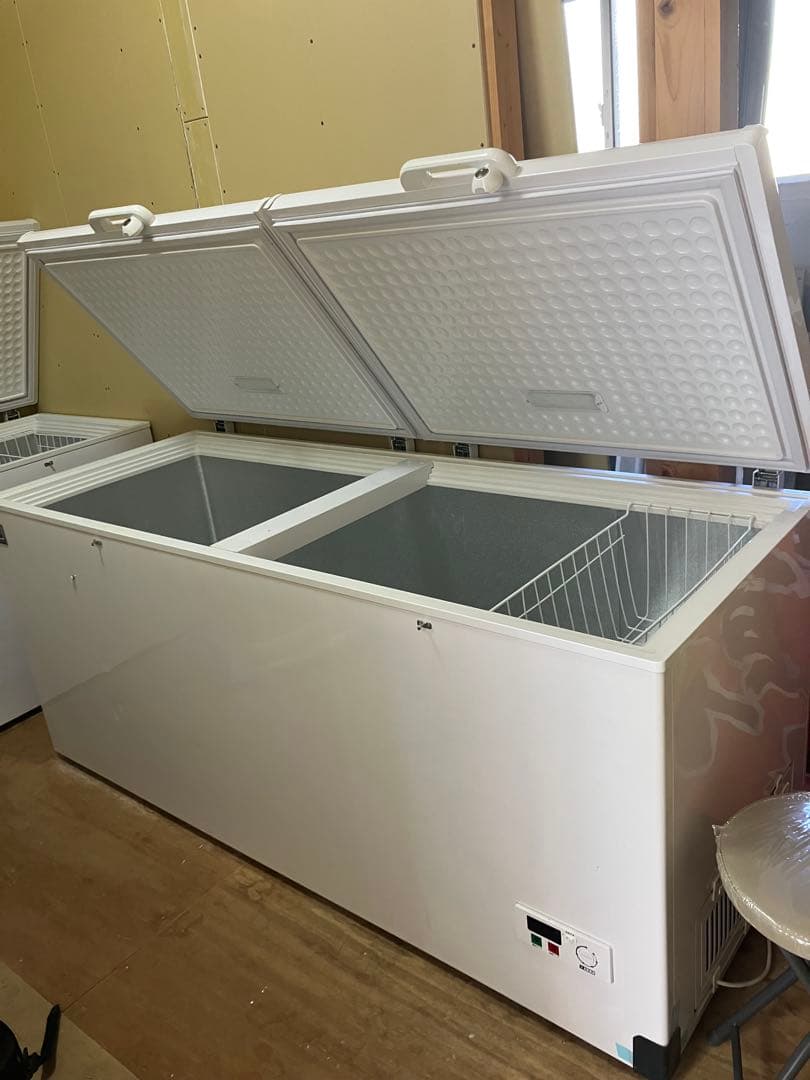 【最終値下げ！】大型冷凍庫 REMACOM レマコム　RCY-577