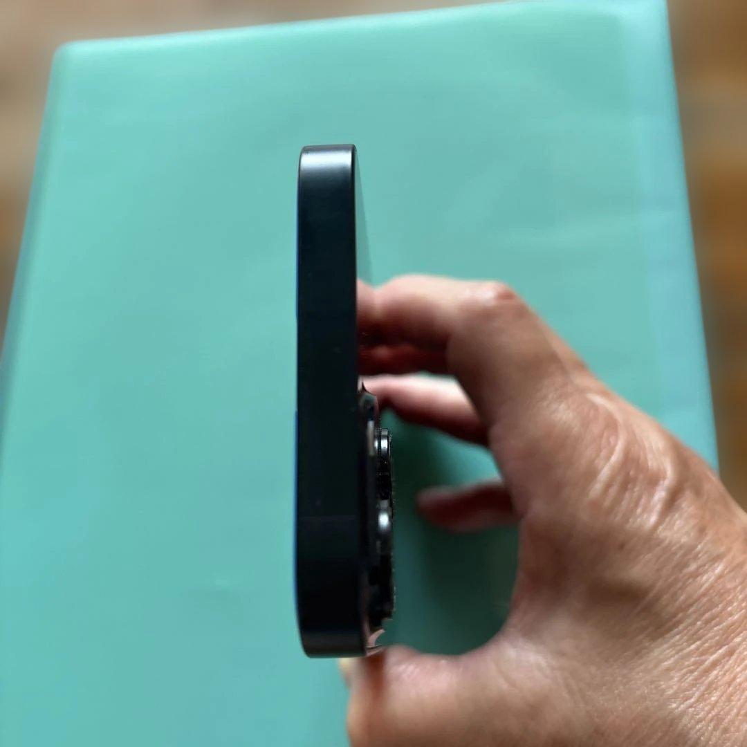 iPhone14本体128G SIMフリー