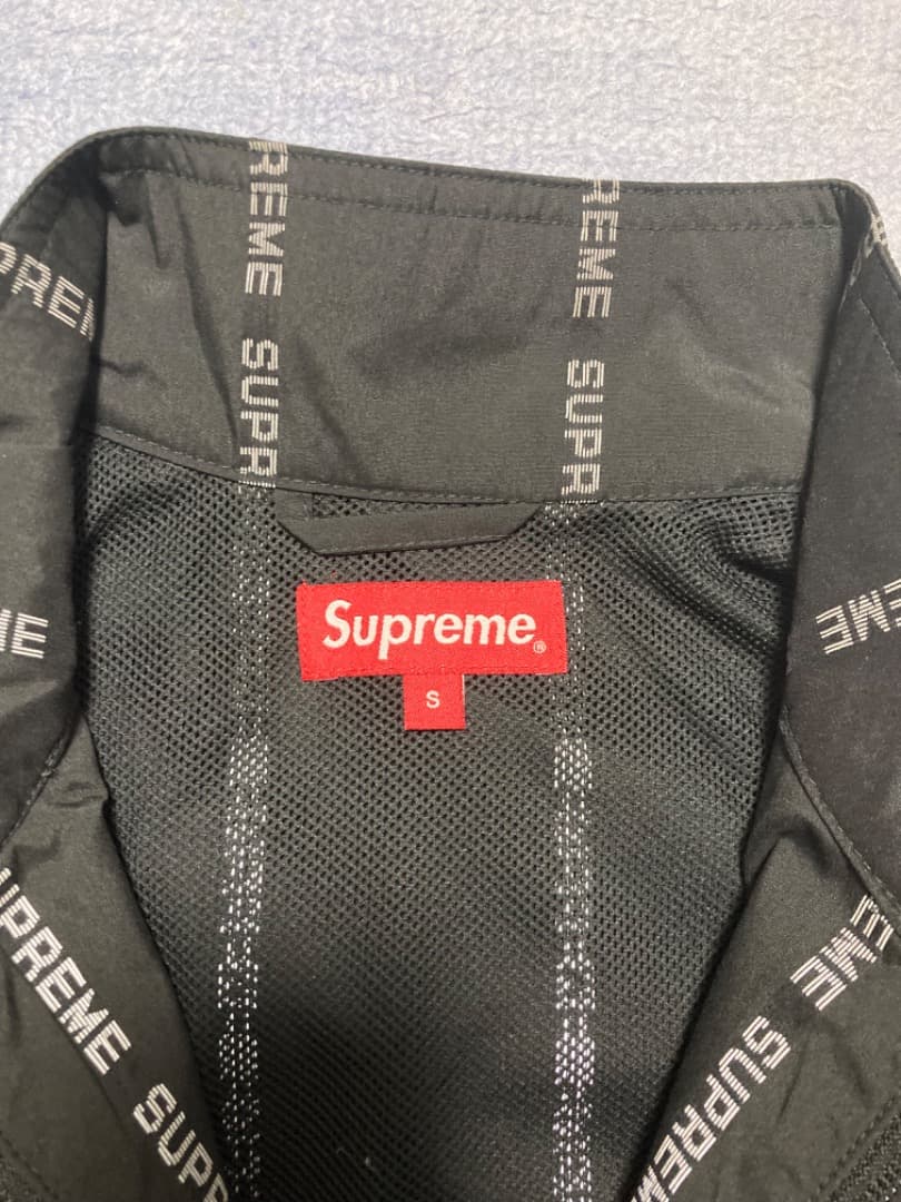 藤井フミヤ氏着supreme text track jacket