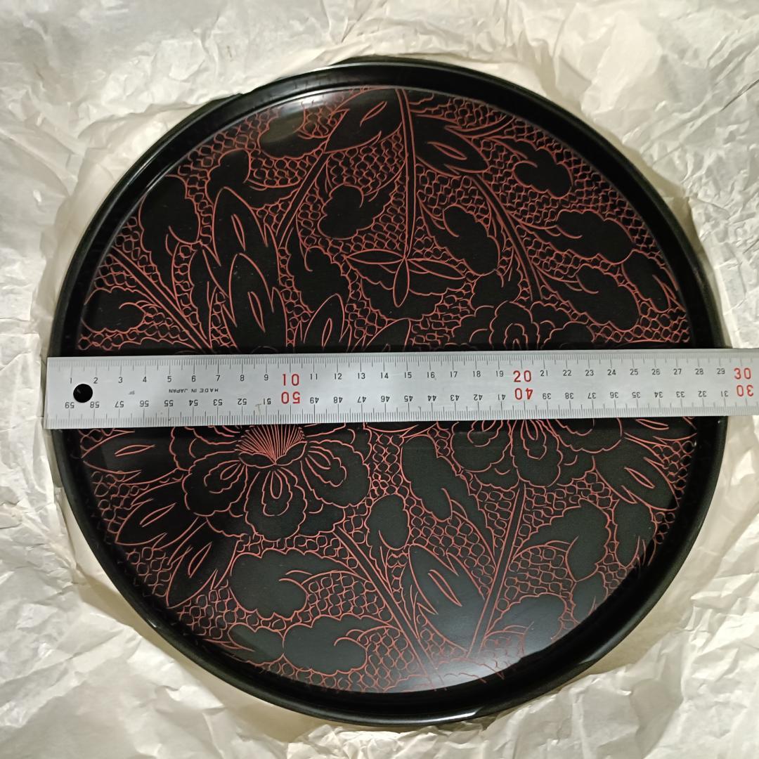 【未使用】天然木 うるし塗装 高級美術漆器 丸盆 牡丹文様