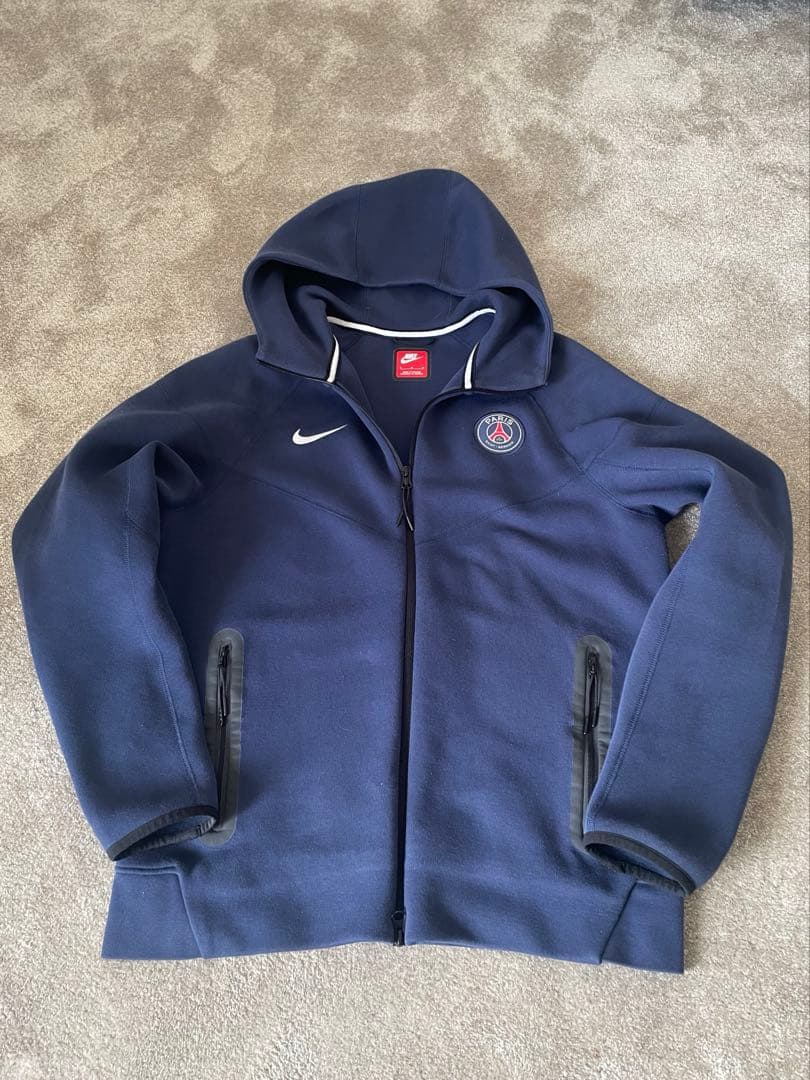 ★値下げ【NIKE/ナイキ】パリサンジェルマンパーカー