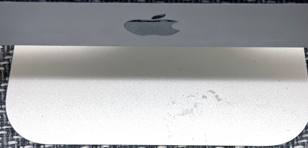 Apple iMac 21.5インチ Retina 4Kディスプレイモデル