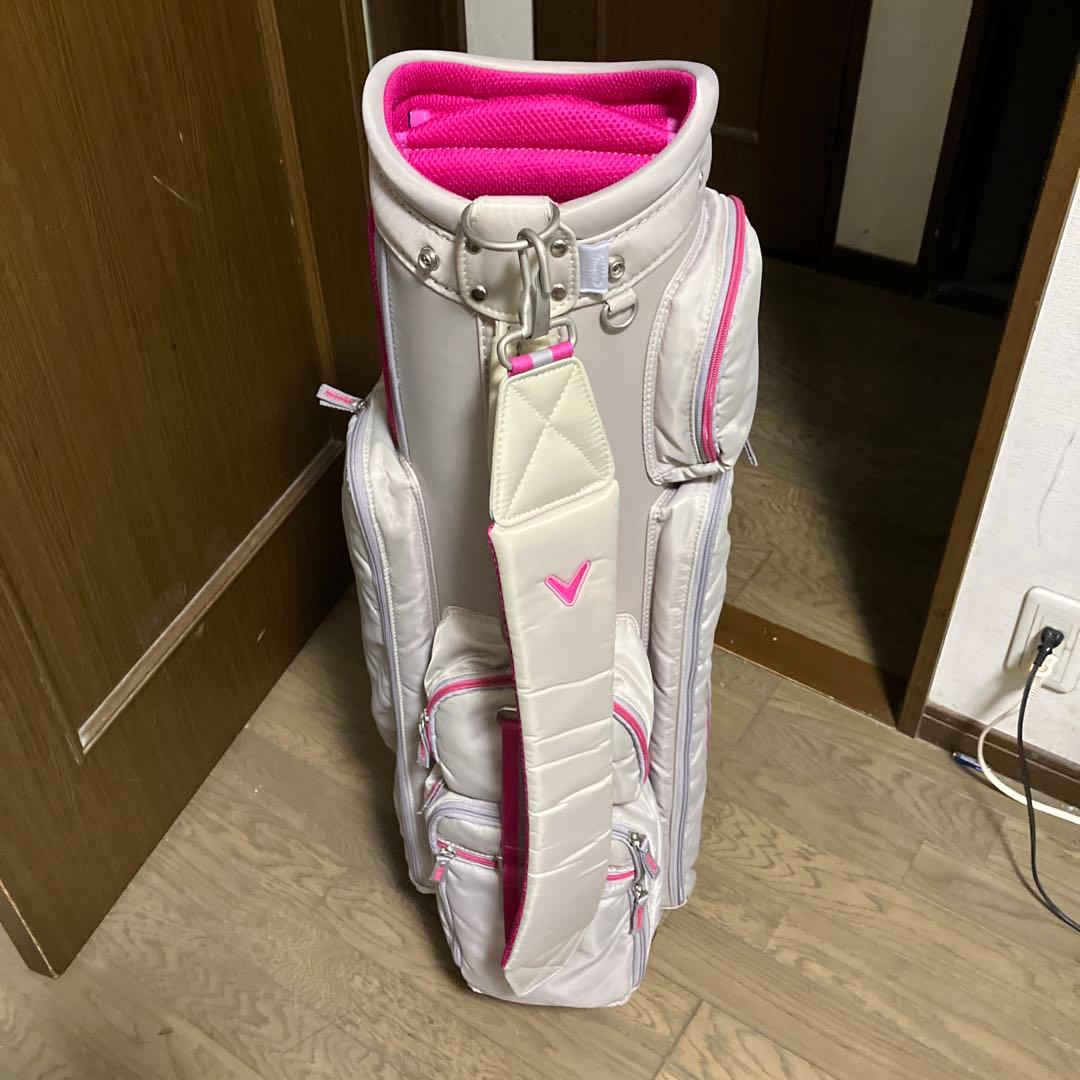 キャロウェイ　ゴルフキャディバッグ ベージュとピンク