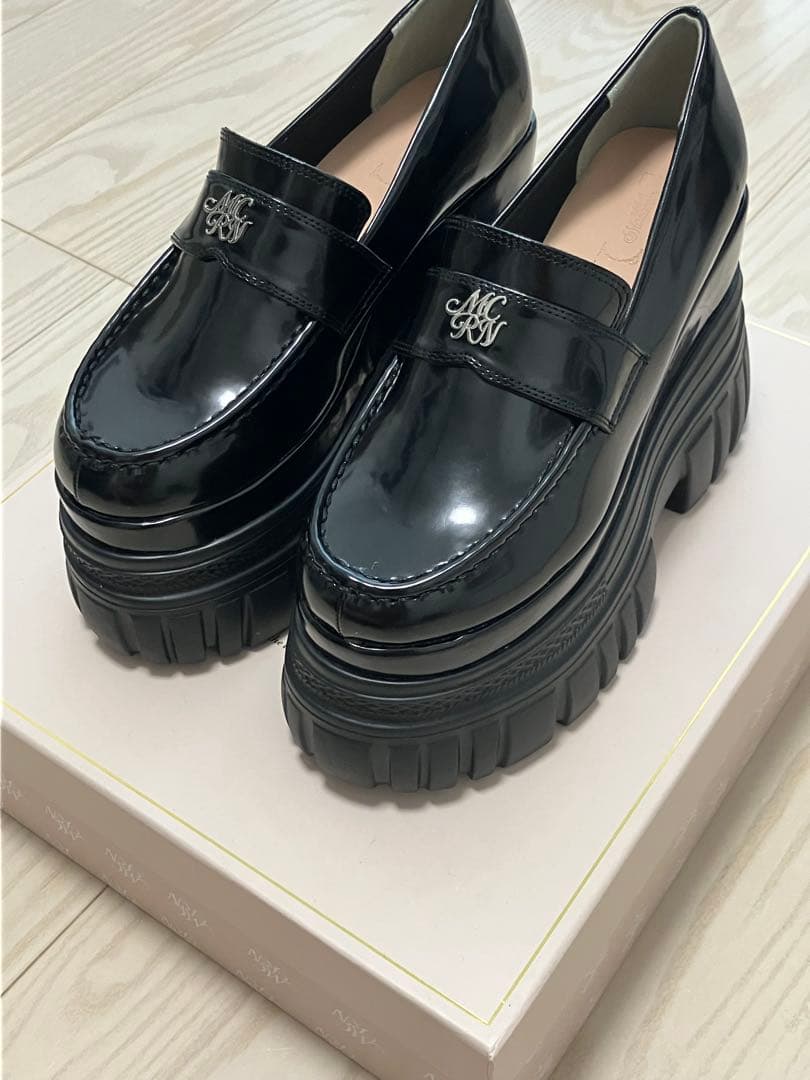 michellMacaron 厚底ローファー