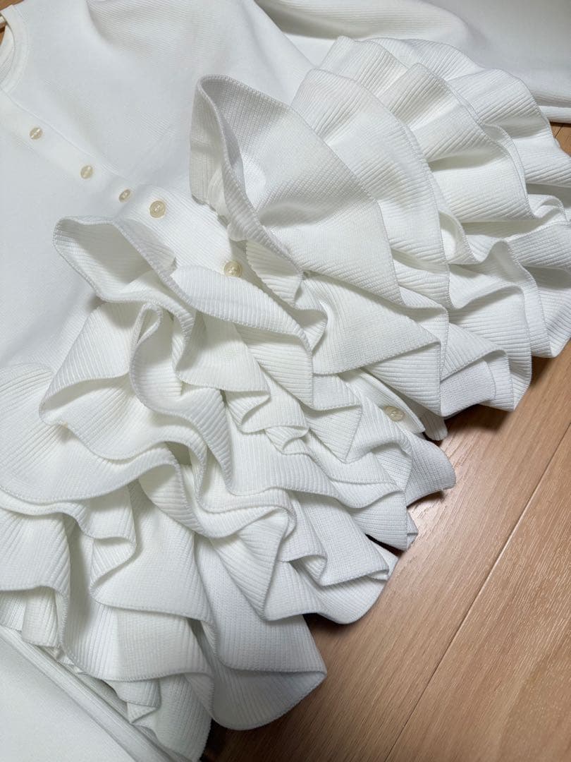 み*み様 【本物】TREFLE＋1 スワンカーディガン　ホワイト