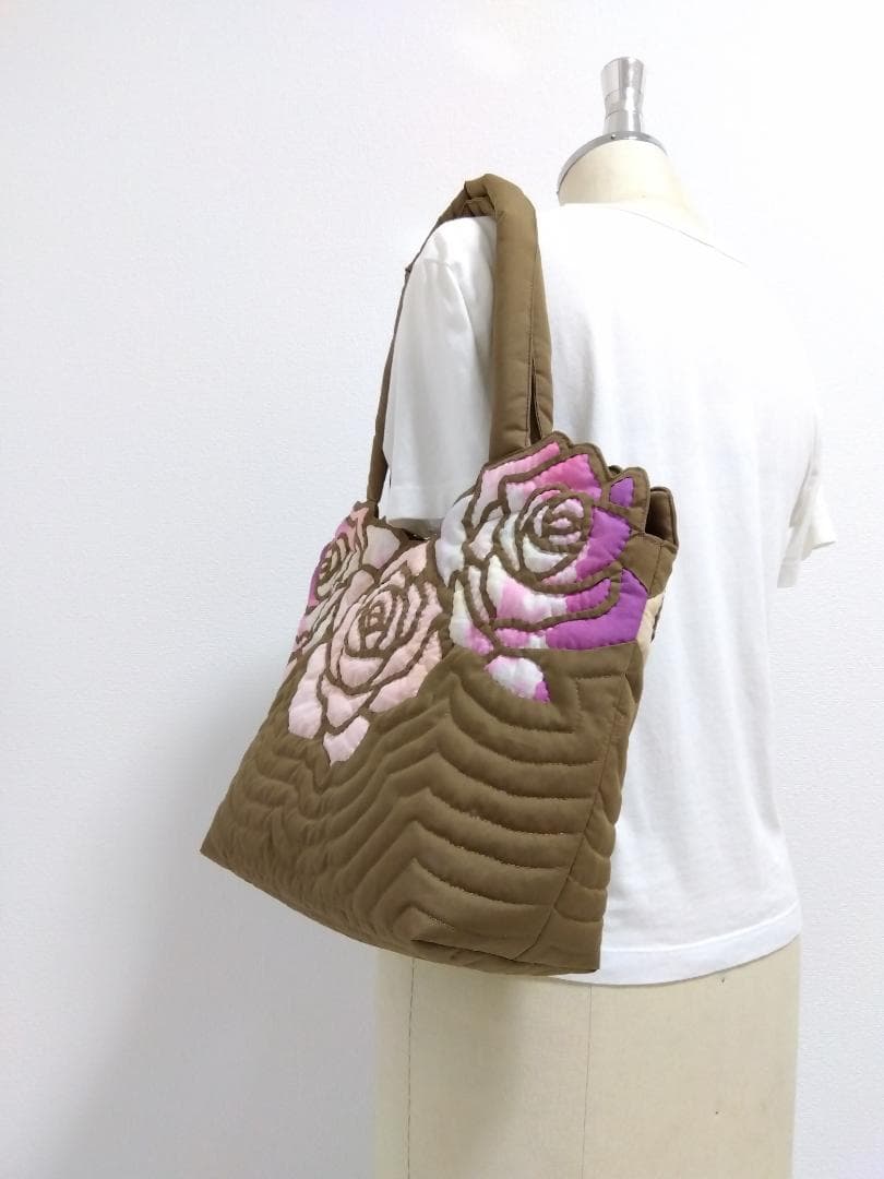 ハワイアンキルト　ハンドメイド　ロケラニトートバッグ