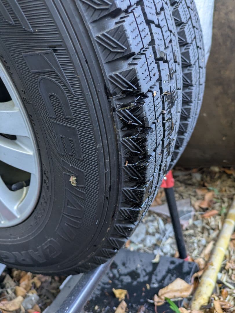 ハイエース用スタッドレスタイヤホイールセット