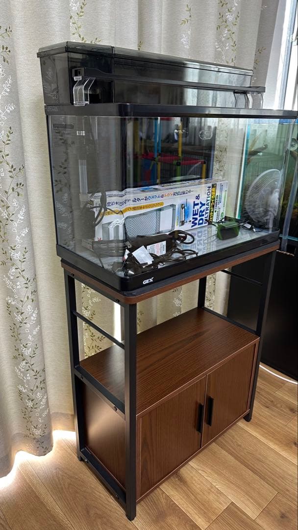 引取り限定　GEX 水槽セット