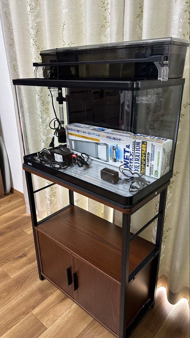 引取り限定　GEX 水槽セット