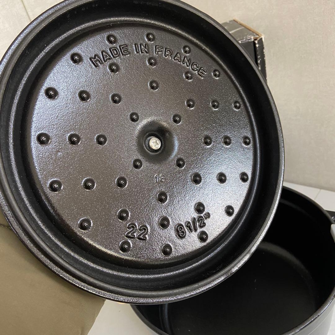 未使用⭐️staub ストウブ ピコ ココット ラウンド ブラック 22cm