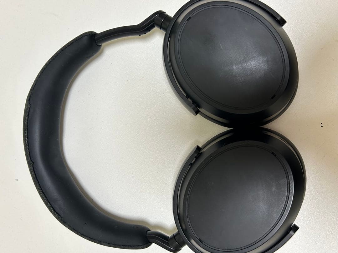 Sennheiser momentum 4ワイヤレスヘッドホン