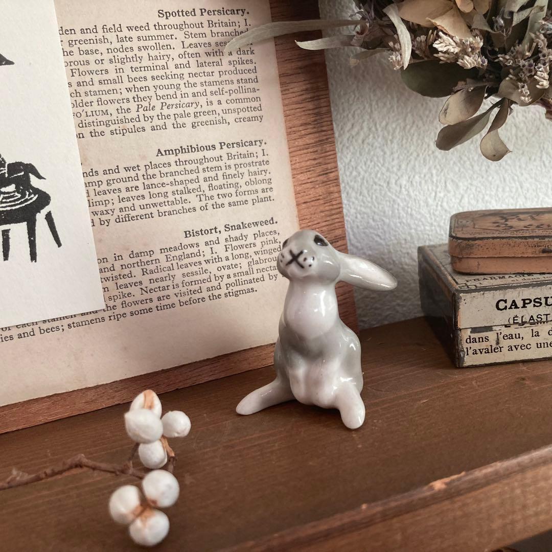 ロモノーソフ　ヴィンテージフィギュリン/フィギュア　希少な垂れ耳ウサギ　うさぎ