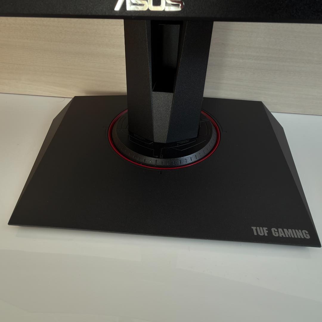 ASUS TUF Gaming 27インチ湾曲ゲーミングモニター VG27VQ
