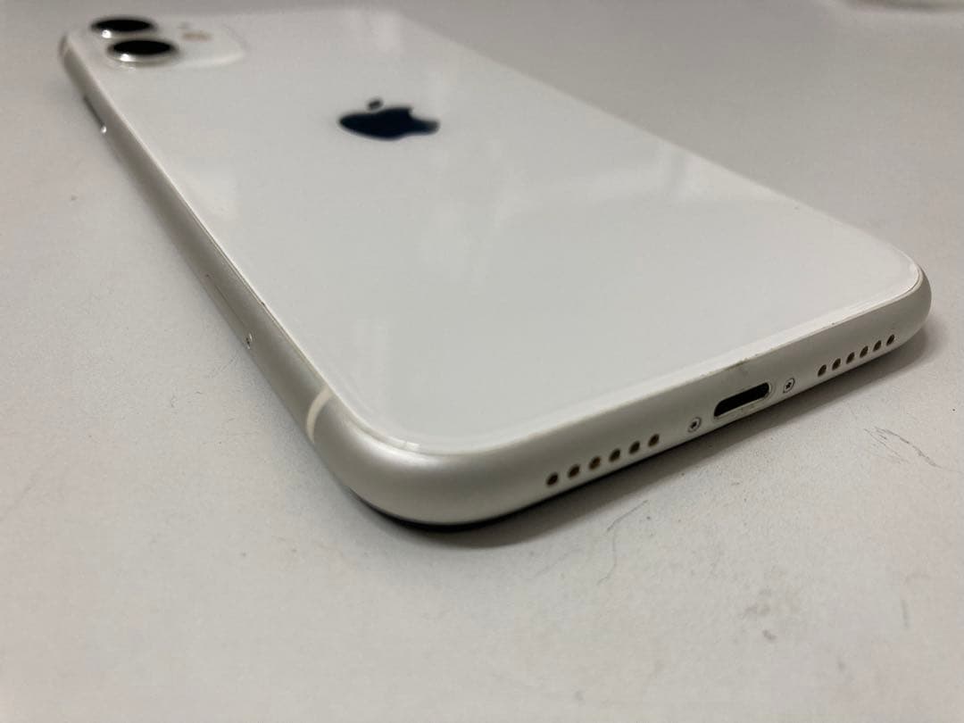 iPhone 11 128GB ホワイト　ジャンク　FaceID不可　K1900