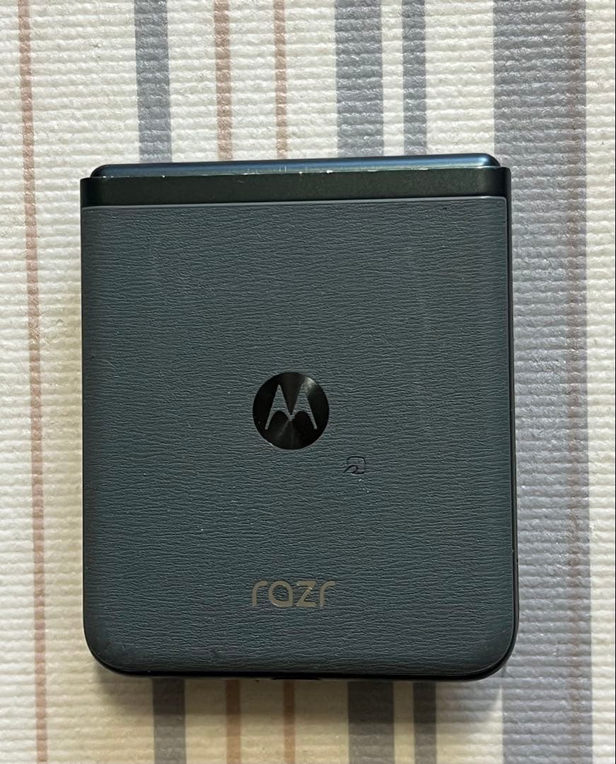 訳品 motorola razr 40 セージグリーン 8GB 256GB