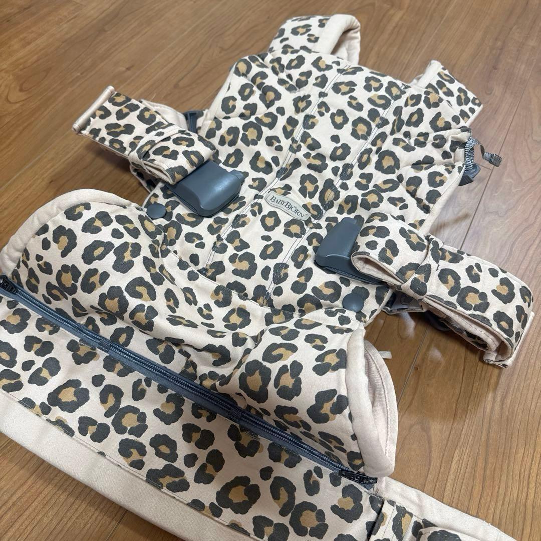 廃盤　美品　ベビービョルン　ONE KAI 抱っこ紐　ヒョウ柄 レオパード