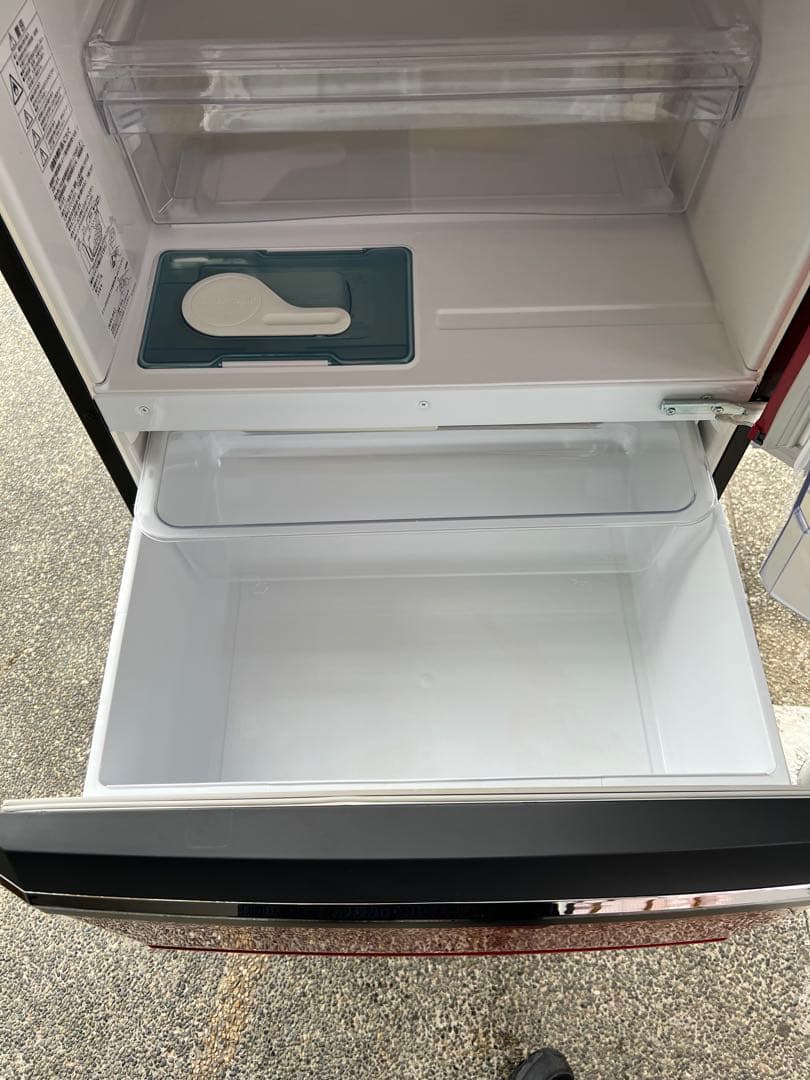 三菱　ノンフロン冷凍冷蔵庫 MR-C37EW-R形　2013年製