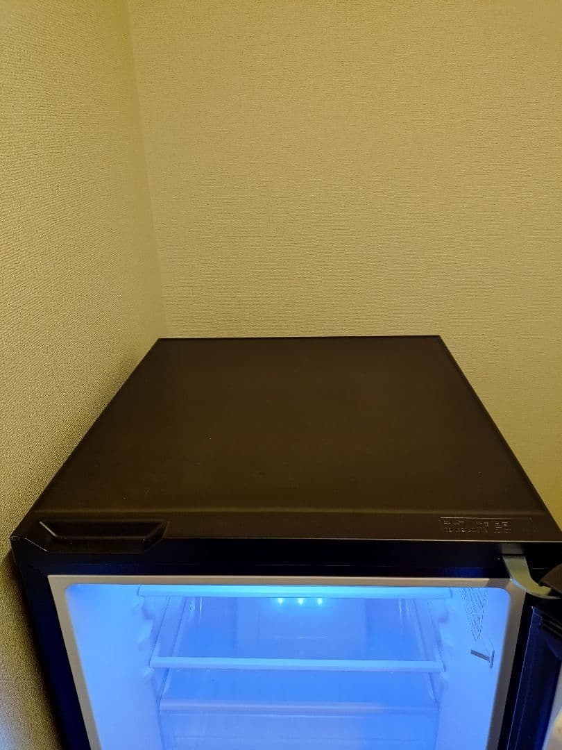 【2025年製 美品】霜取り不要 フローリング保護板付けます 135L冷凍冷蔵庫