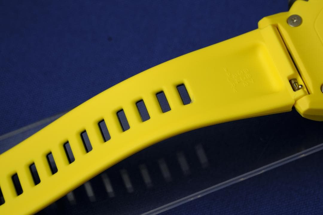 【美品】G-SHOCK GA-2000 ブラック×イエロー／箱有り (123)