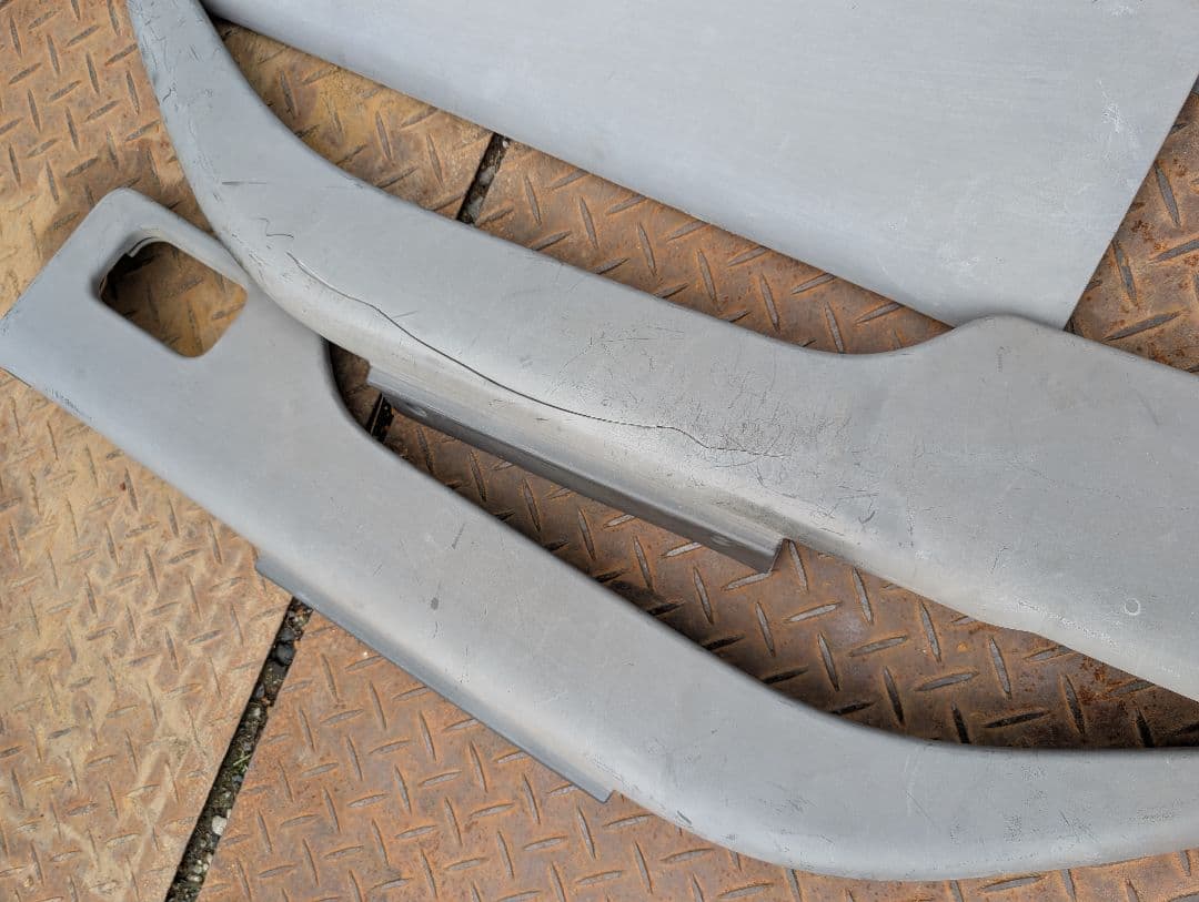 newキャンターグリルウインカー他　現状中古ジャンク品