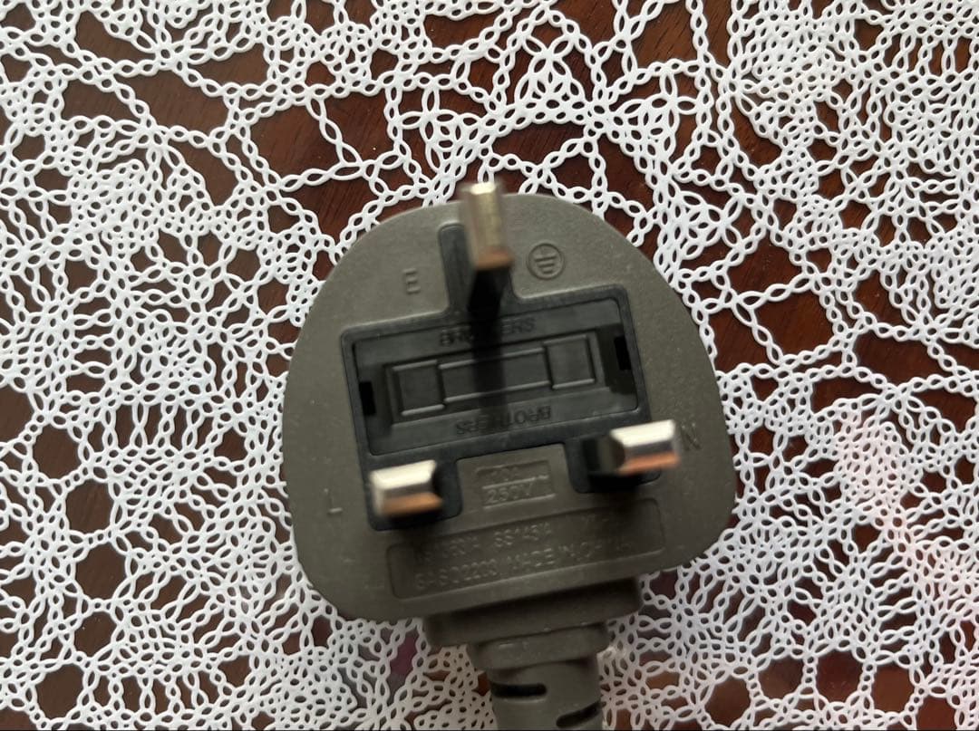 ハンドヘルド式ヘアドライヤー ダークグレー