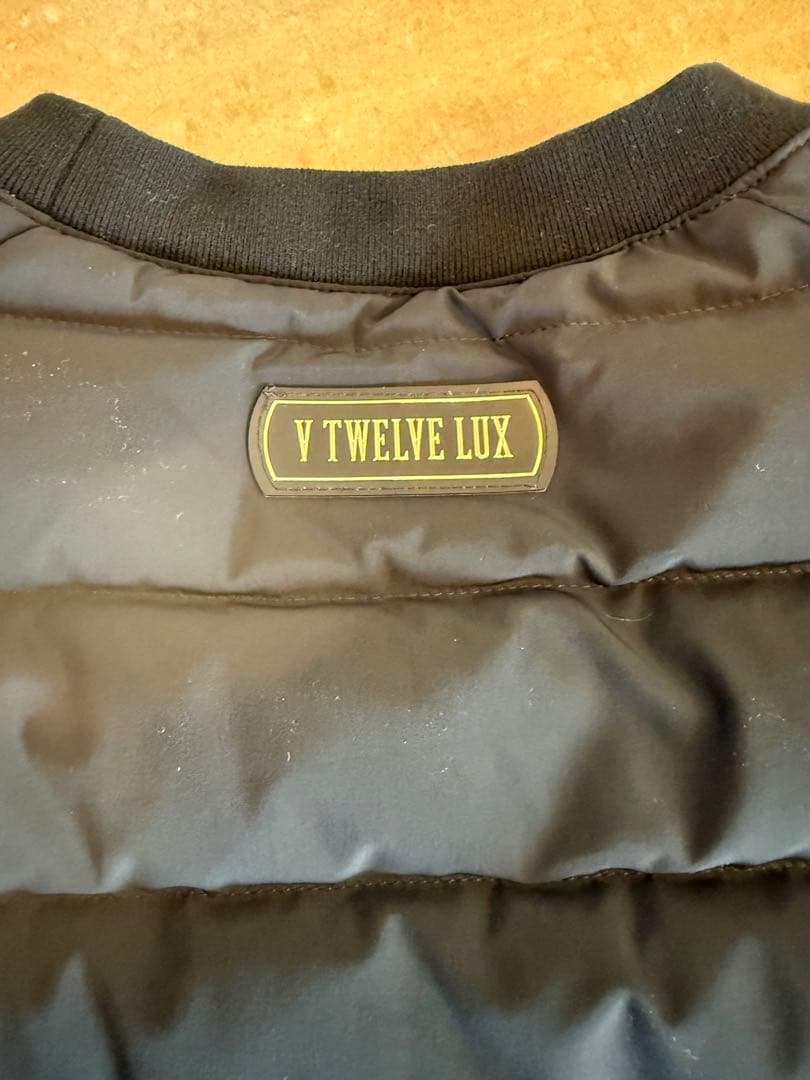 V TWELVE ブラック ダウンジャケット