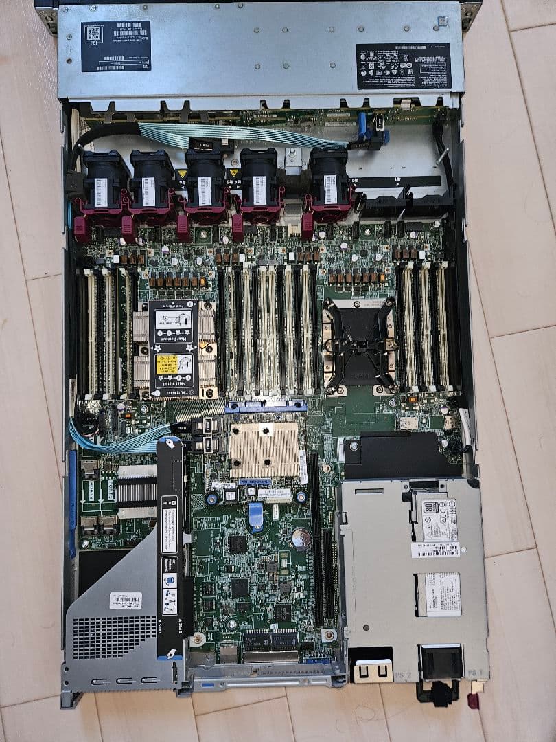 HP DL360 Gen10 ラックサーバー