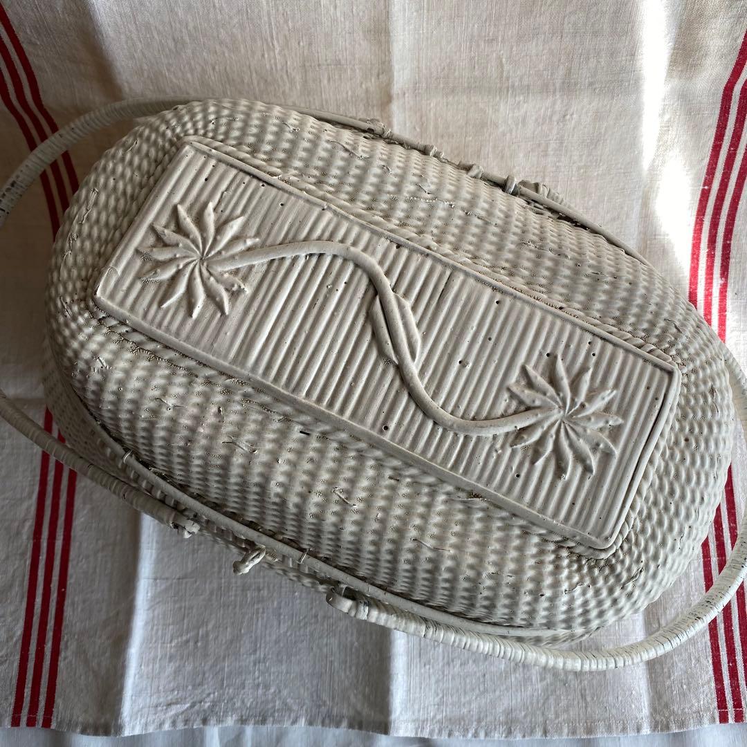 フランス　アンティークパニエ　プロヴァンスプリント　白いかご　ラタンバスケット