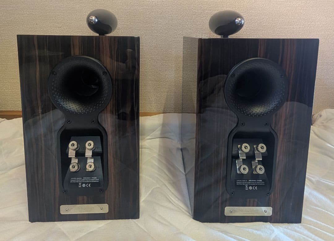 スピーカー　B&W 705 S2 Signature ペア　元箱発送