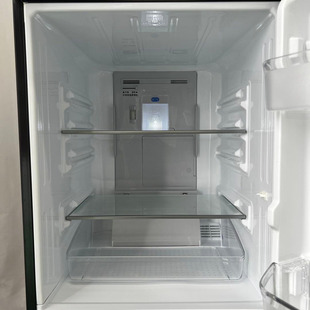 479⭕️冷蔵庫　シャープ　小型　一人暮らし　安い　黒　単身　設置無料