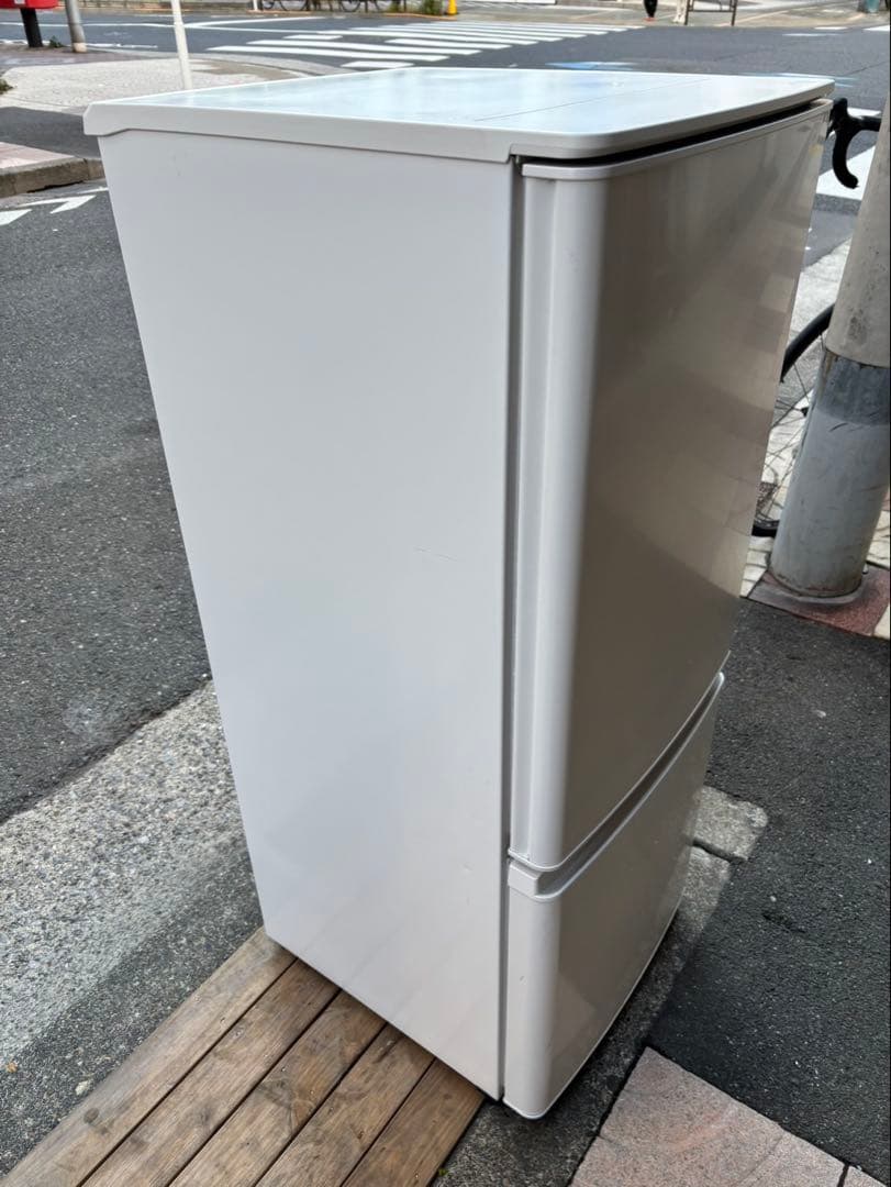 三菱 ノンフロン冷凍冷蔵庫 MR-P15J-W 24年製　一人暮らし冷蔵庫